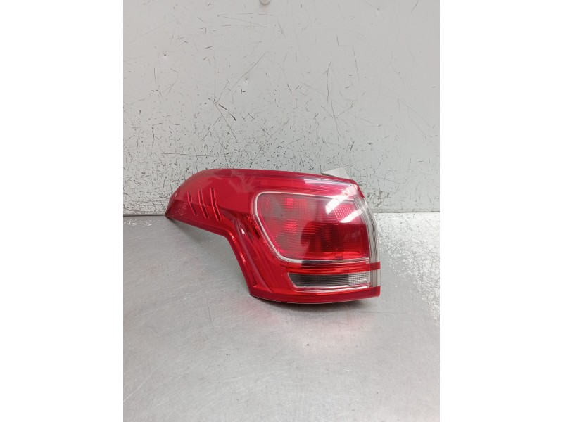Recambio de piloto trasero izquierdo para ford b-max (jk) 1.6 tdci referencia OEM IAM AV1113405AG 02046099900010 2016