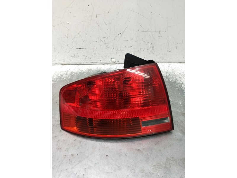 Recambio de piloto trasero izquierdo para audi a4 b7 (8ec) 2.0 tdi 16v referencia OEM IAM   2005