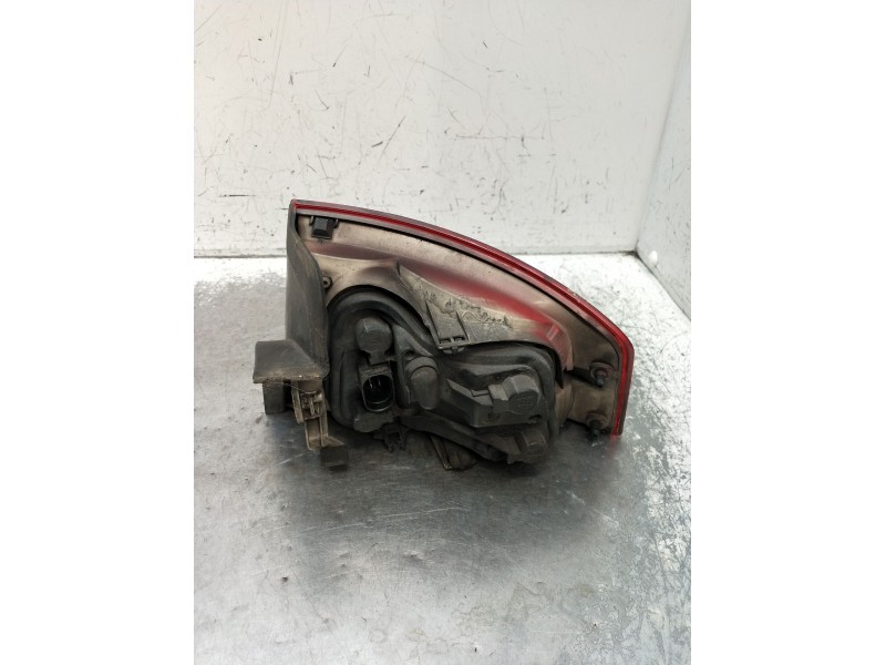 Recambio de piloto trasero izquierdo para audi a4 b7 (8ec) 2.0 tdi 16v referencia OEM IAM   2005