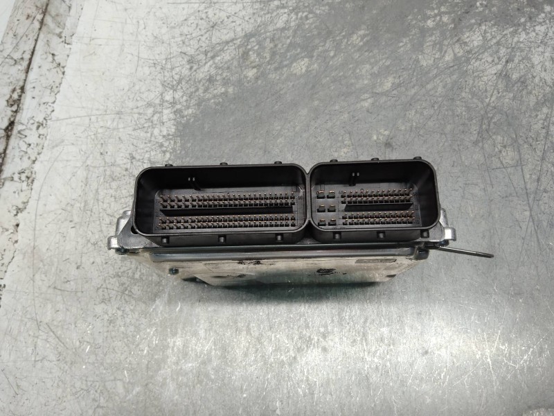 Recambio de centralita motor uce para bmw serie 1 berlina (e81/e87) 118d referencia OEM IAM 0281014573 DDE7823422 030183869