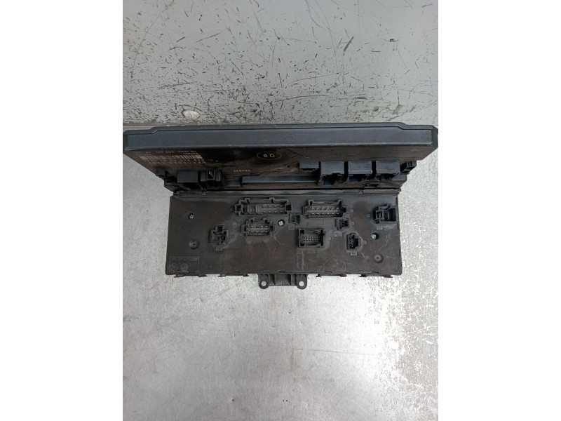 Recambio de caja reles / fusibles para mercedes-benz vito caja cerrada 6.03  111 cdi compacto (639.601) referencia OEM IAM 63954