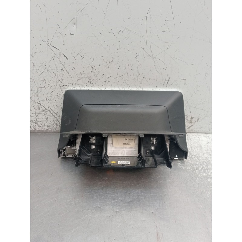Recambio de pantalla multifuncion para opel combo e tour / life (k9) 1.5 referencia OEM IAM 98162661ZD 35260701 2019