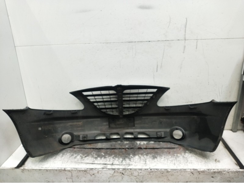 Recambio de paragolpes delantero para ssangyong rodius i 2.7 xdi referencia OEM IAM   2005