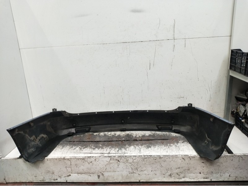 Recambio de paragolpes trasero para ssangyong rodius i 2.7 xdi referencia OEM IAM   2005