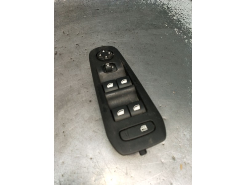 Recambio de mando elevalunas delantero izquierdo para peugeot 308 sw ii (lc_, lj_, lr_, lx_, l4_) 2.0 bluehdi 150 referencia OEM
