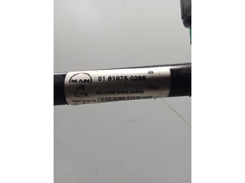 Recambio de tubos aire acondicionado para man tgx 18.480 referencia OEM IAM 81619750253 81619750286 11