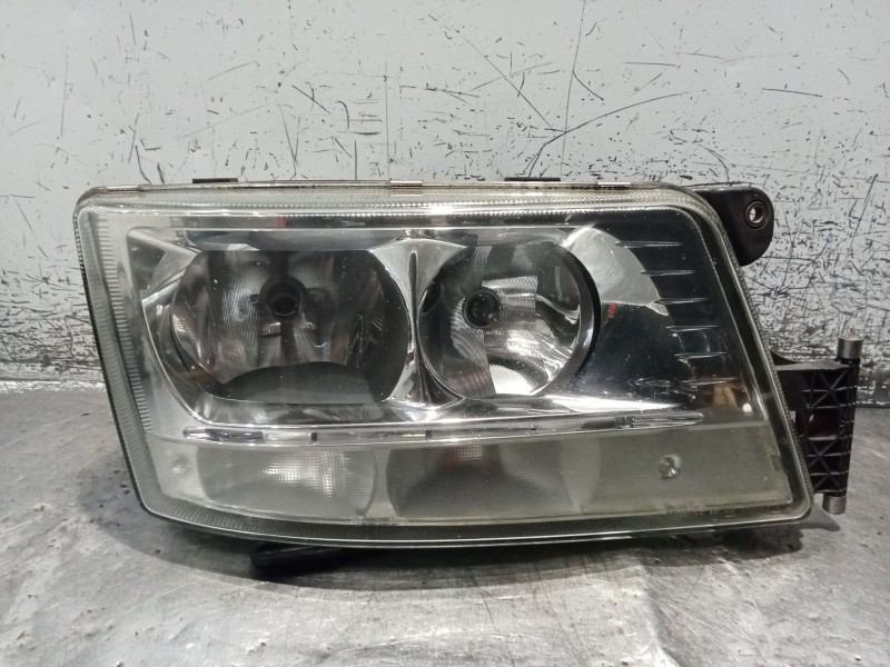 Recambio de faro derecho para man tgx 18.480 referencia OEM IAM 81251016498 6400400000 11