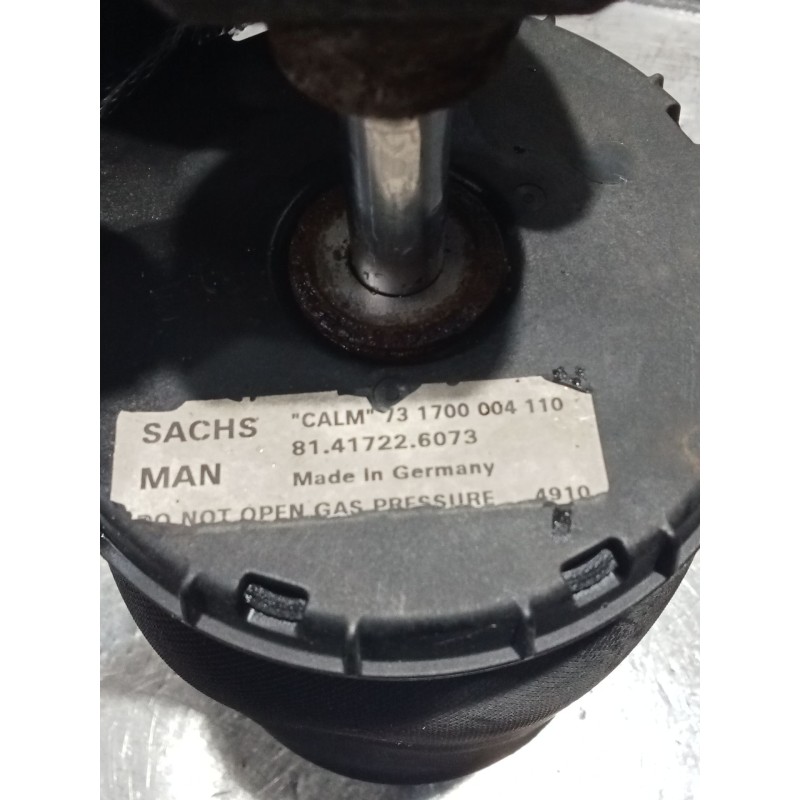Recambio de amortiguador delantero para man tgx 18.480 referencia OEM IAM 81417226073 731700004110 AMORTIGUADOR CABINA
