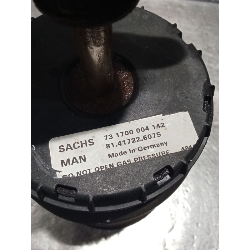 Recambio de amortiguador delantero para man tgx 18.480 referencia OEM IAM 81417226075 731700004142 AMORTIGUADOR CABINA