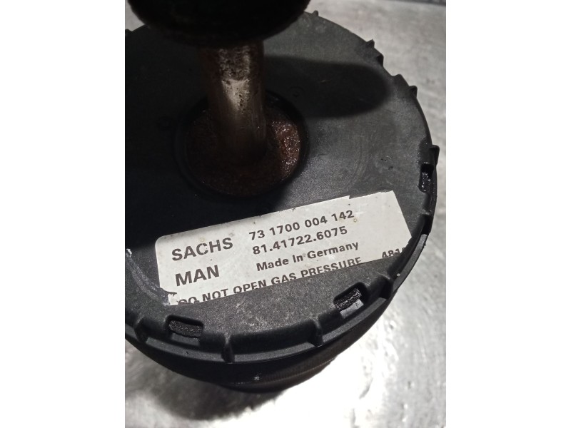Recambio de amortiguador delantero para man tgx 18.480 referencia OEM IAM 81417226075 731700004142 AMORTIGUADOR CABINA