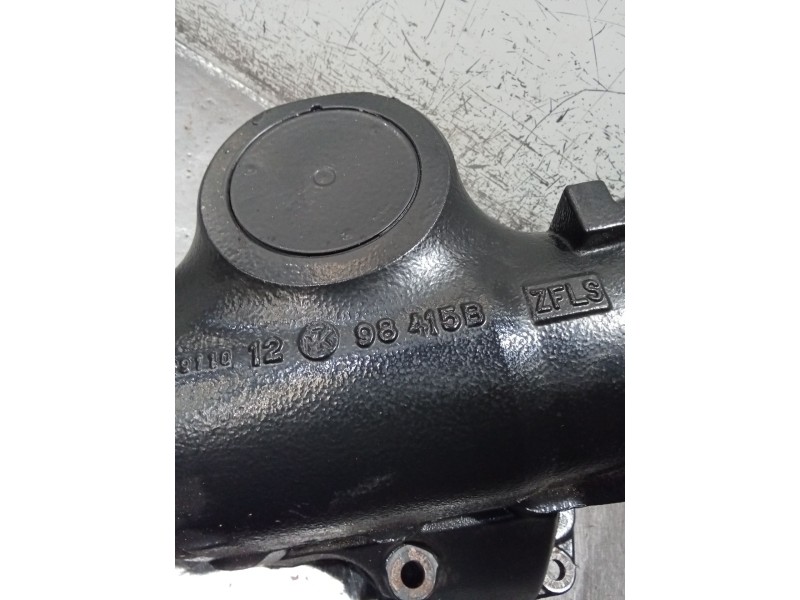 Recambio de caja direccion para man tgx 18.480 referencia OEM IAM 98415B  11