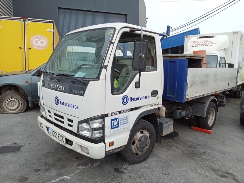 isuzu nkr77 del año 2007