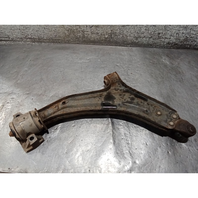Recambio de brazo suspension inferior delantero izquierdo para land rover freelander i (l314) 2.0 td4 4x4 referencia OEM IAM   0