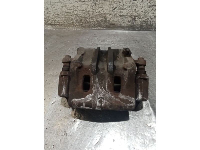Recambio de pinza freno delantera izquierda para ssangyong rodius i 2.7 xdi referencia OEM IAM   05