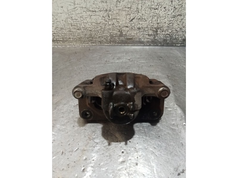 Recambio de pinza freno trasera derecha para ssangyong rodius i 2.7 xdi referencia OEM IAM   05