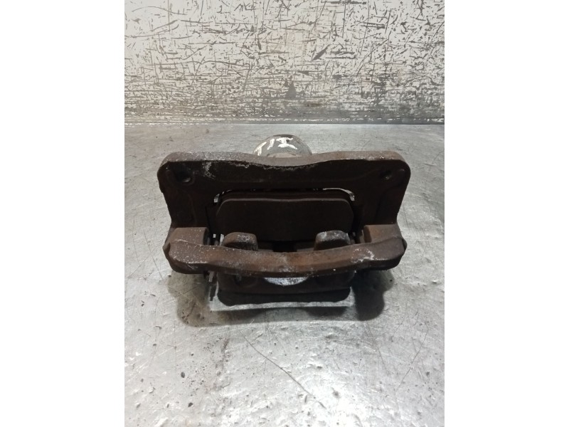 Recambio de pinza freno trasera izquierda para ssangyong rodius i 2.7 xdi referencia OEM IAM   05