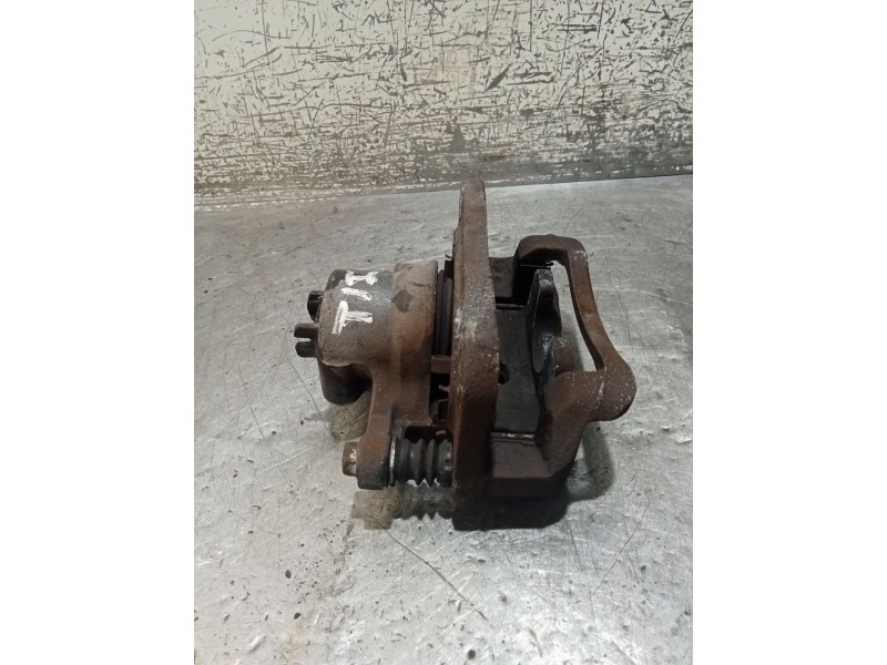 Recambio de pinza freno trasera izquierda para ssangyong rodius i 2.7 xdi referencia OEM IAM   05