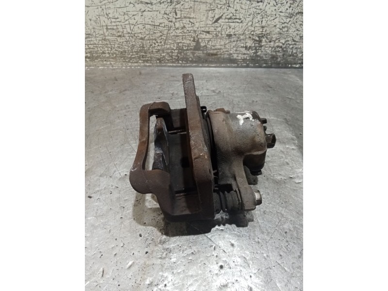 Recambio de pinza freno trasera izquierda para ssangyong rodius i 2.7 xdi referencia OEM IAM   05