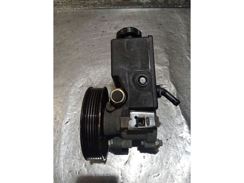 Recambio de bomba direccion para ssangyong rodius i 2.7 xdi referencia OEM IAM   05