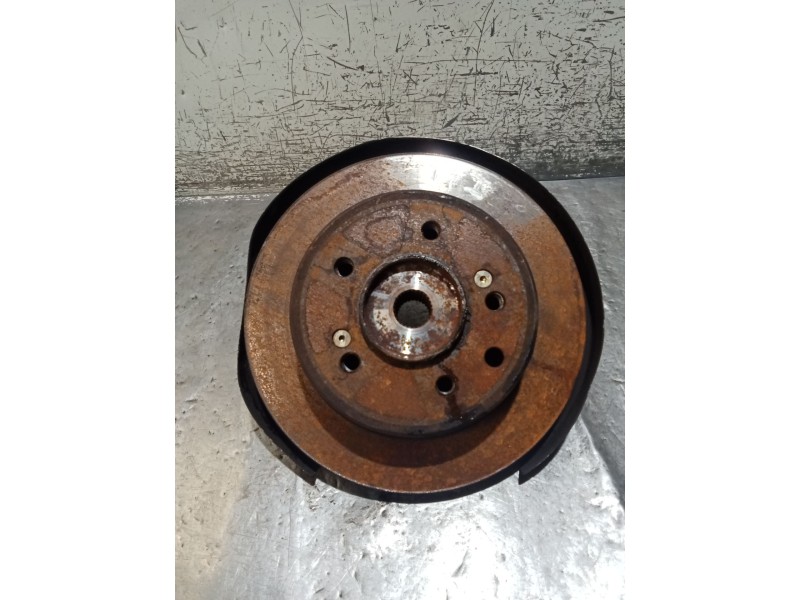 Recambio de mangueta delantera derecha para ssangyong rodius i 2.7 xdi referencia OEM IAM   05