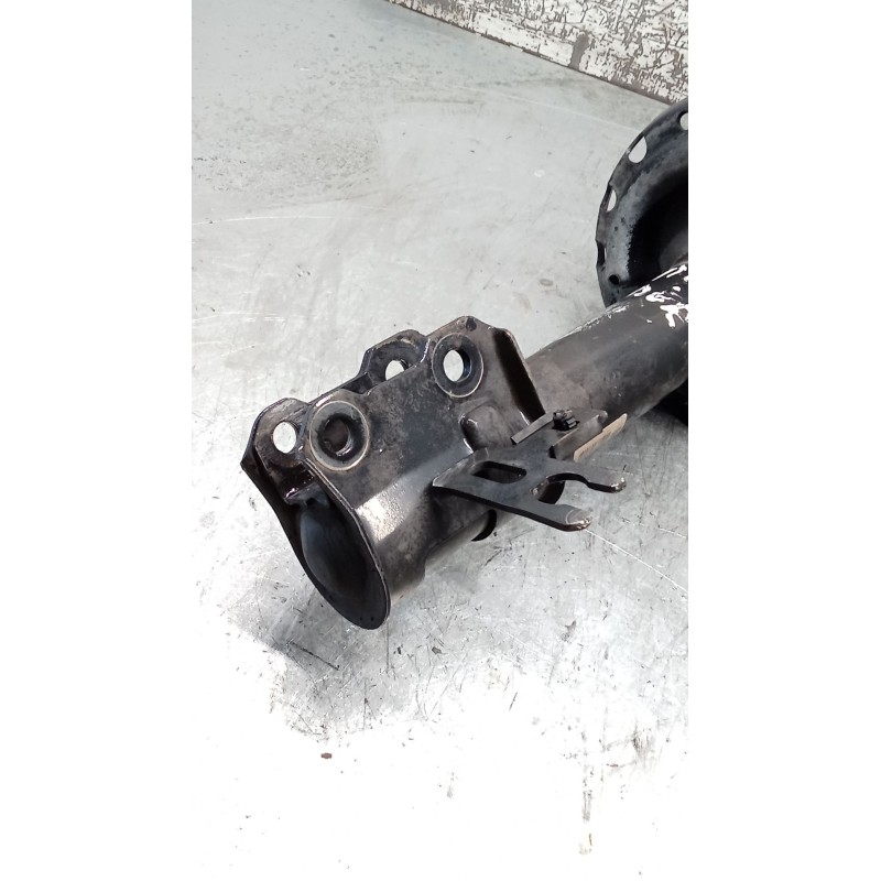Recambio de amortiguador delantero derecho para opel meriva b monospace (s10) 1.7 cdti (75) referencia OEM IAM 13337370 22258454