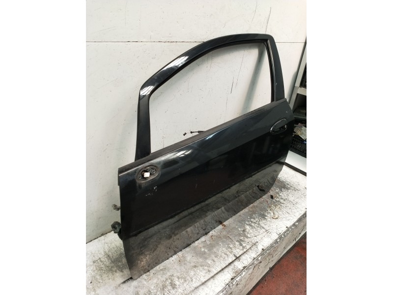 Recambio de puerta delantera izquierda para fiat grande punto (199_) 1.3 d multijet (199.axd11, 199.axd1a, 199.axd1b,... referen