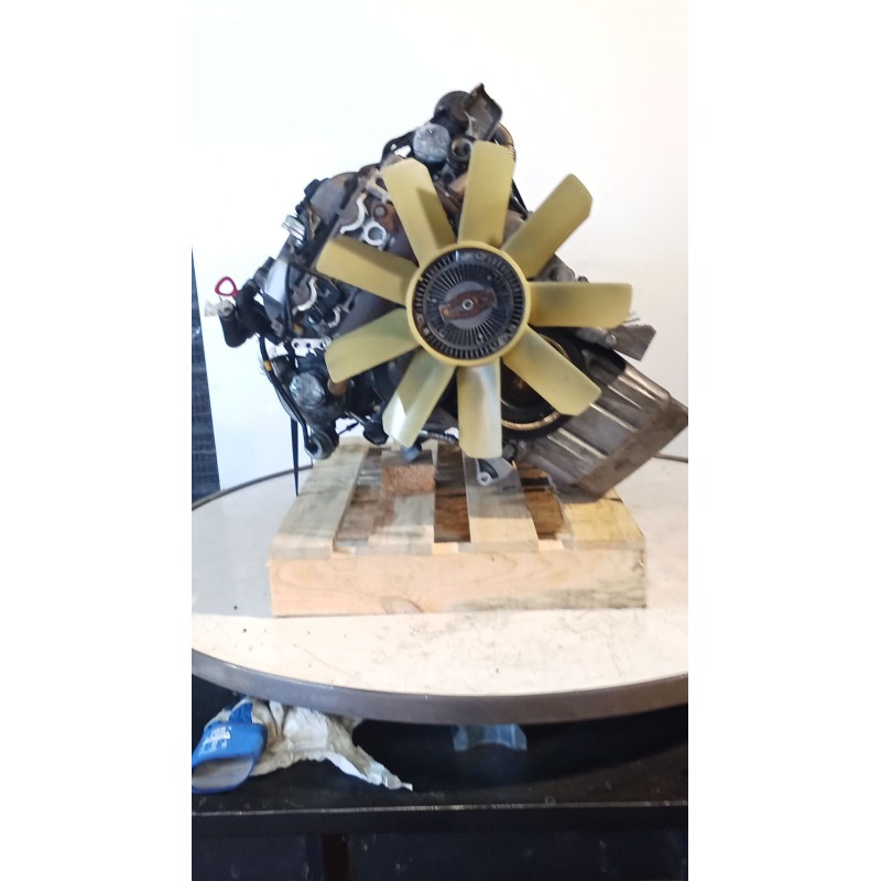 Recambio de motor completo para ssangyong rodius i 2.7 xdi referencia OEM IAM 665926 DELPHI 12527151