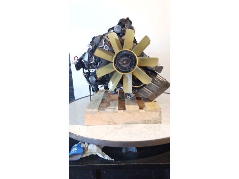 Recambio de motor completo para ssangyong rodius i 2.7 xdi referencia OEM IAM 665926 DELPHI 12527151
