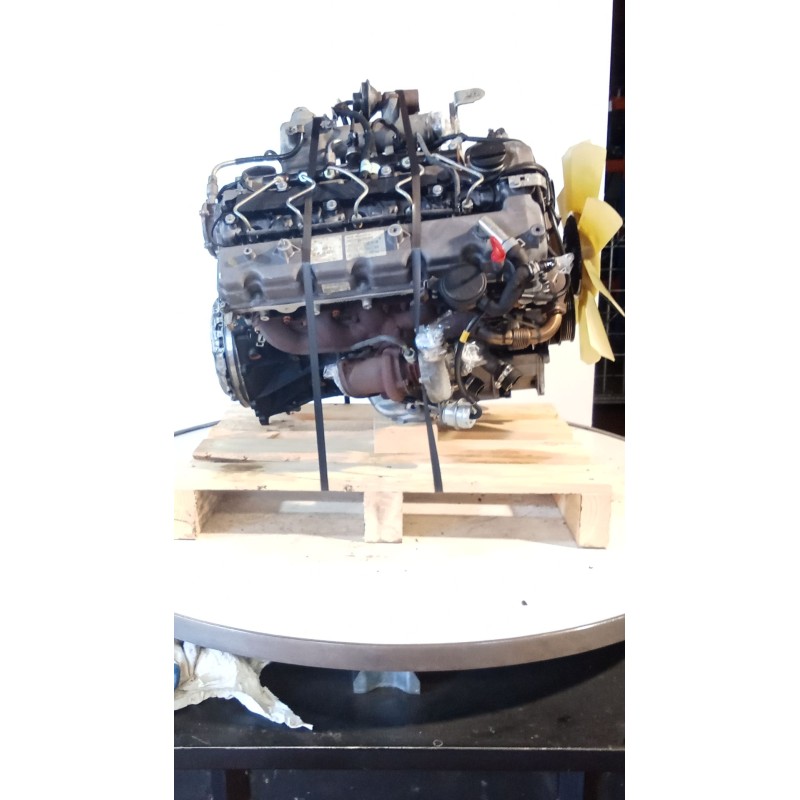 Recambio de motor completo para ssangyong rodius i 2.7 xdi referencia OEM IAM 665926 DELPHI 12527151