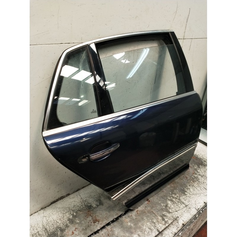 Recambio de puerta trasera derecha para volkswagen passat b5.5 (3b3) 1.9 tdi 4motion referencia OEM IAM VER FOTOS 4P 2001