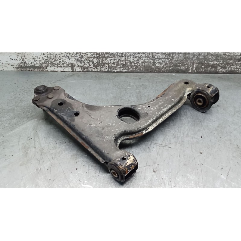 Recambio de brazo suspension inferior delantero izquierdo para opel meriva b monospace (s10) 1.7 cdti (75) referencia OEM IAM   