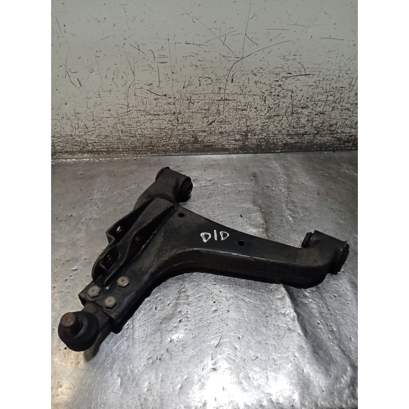 Recambio de brazo suspension inferior delantero derecho para ssangyong rodius i 2.7 xdi referencia OEM IAM   05