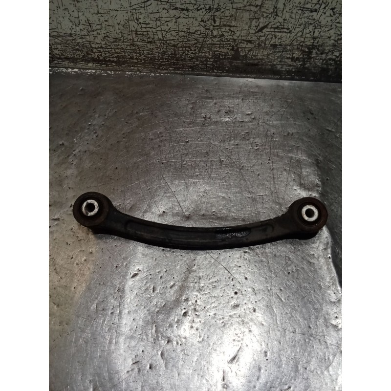 Recambio de brazo suspension superior trasero derecho para ssangyong rodius i 2.7 xdi referencia OEM IAM  POSTERIOR 05