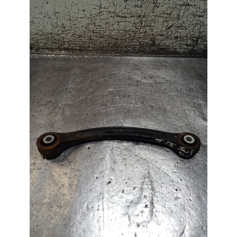 Recambio de brazo suspension superior trasero izquierdo para ssangyong rodius i 2.7 xdi referencia OEM IAM  POSTERIOR 05