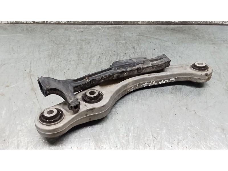 Recambio de brazo suspension superior trasero izquierdo para volkswagen phaeton (3d2/3d8) tdi v10 (4 asientos) referencia OEM IA