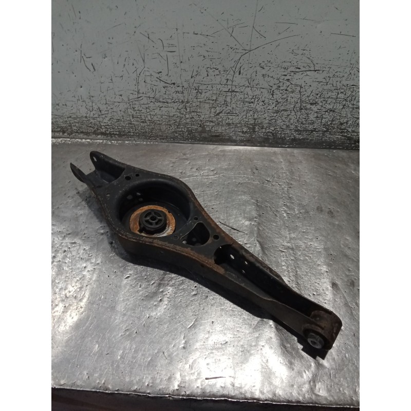 Recambio de brazo suspension superior trasero derecho para seat leon (1p1) 1.6 referencia OEM IAM  POSTERIOR 02
