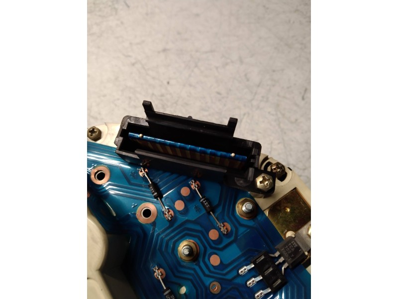 Recambio de cuadro instrumentos para audi 100 berlina (443) básico referencia OEM IAM 443919033CG  