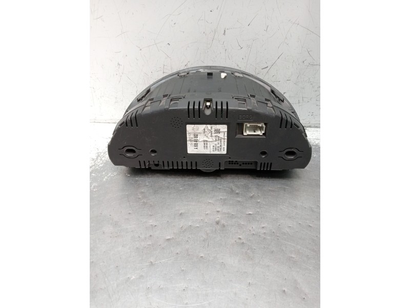 Recambio de cuadro instrumentos para mercedes-benz sprinterii caja cerrada (desde 01.06) 2.1 cdi cat referencia OEM IAM A9064468