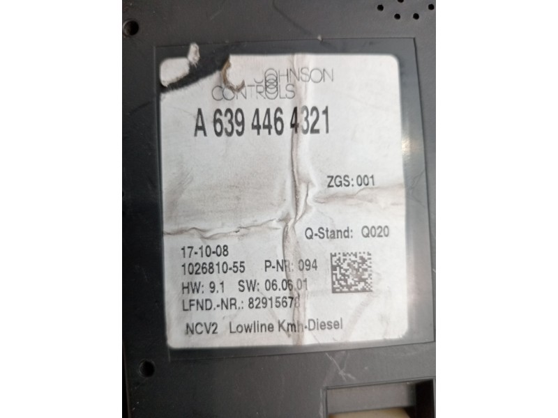Recambio de cuadro instrumentos para mercedes-benz vito combi 06.2003 referencia OEM IAM A6394464321 102681055 82915678