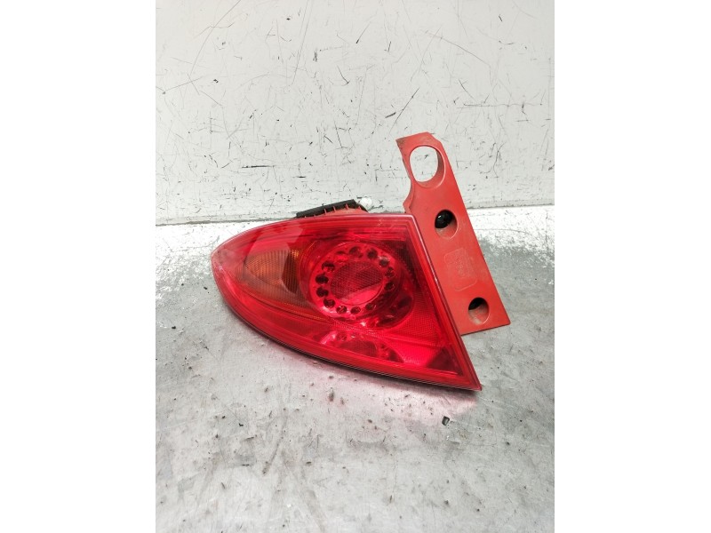 Recambio de piloto trasero izquierdo para seat leon (1p1) 1.6 referencia OEM IAM 1P0945111C 89504097 2005