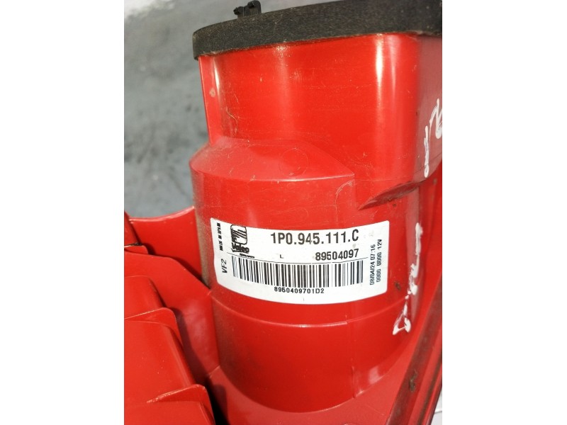 Recambio de piloto trasero izquierdo para seat leon (1p1) 1.6 referencia OEM IAM 1P0945111C 89504097 2005