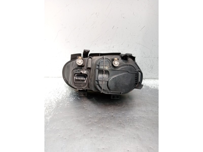 Recambio de faro derecho para volkswagen golf iv (1j1) 1.6 16v referencia OEM IAM 1J1941016k 89307380 OJO VER FOTS