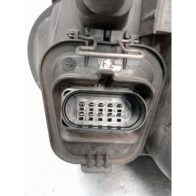 Recambio de faro derecho para volkswagen golf iv (1j1) 1.6 16v referencia OEM IAM 1J1941016k 89307380 OJO VER FOTS