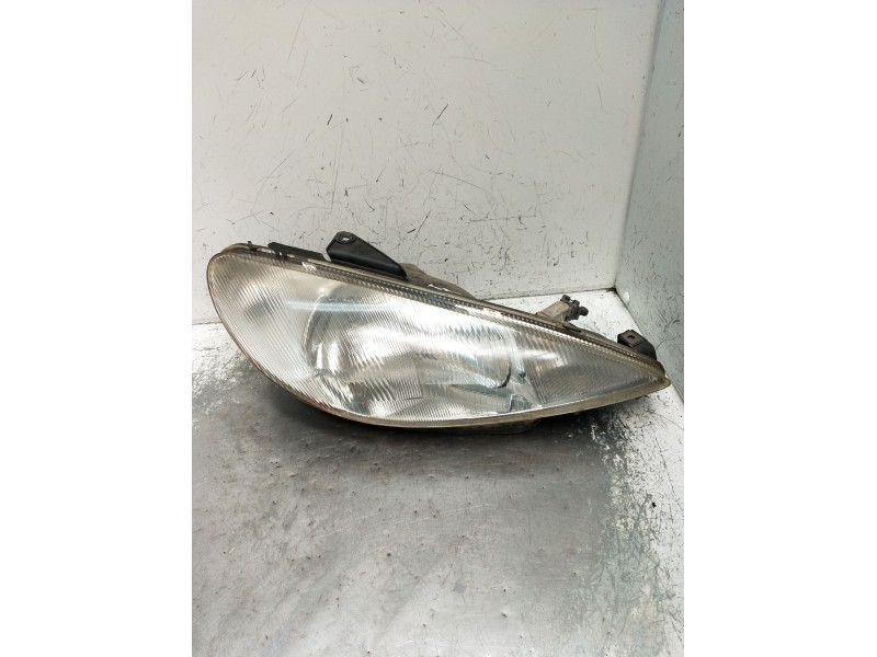 Recambio de faro derecho para peugeot 206 hatchback (2a/c) 1.9 d referencia OEM IAM   1998