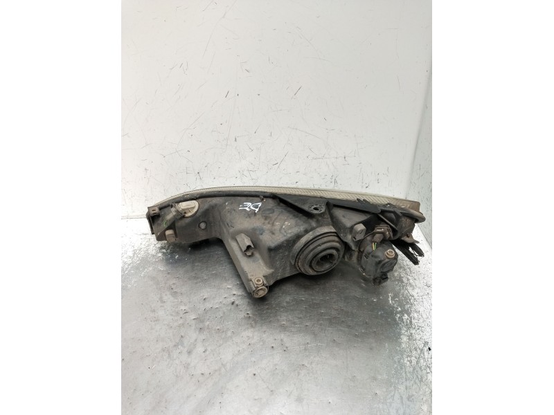 Recambio de faro derecho para peugeot 206 hatchback (2a/c) 1.9 d referencia OEM IAM   1998