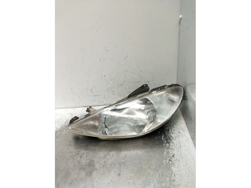 Recambio de faro izquierdo para peugeot 206 hatchback (2a/c) 1.9 d referencia OEM IAM 9640559580 89005132 1998