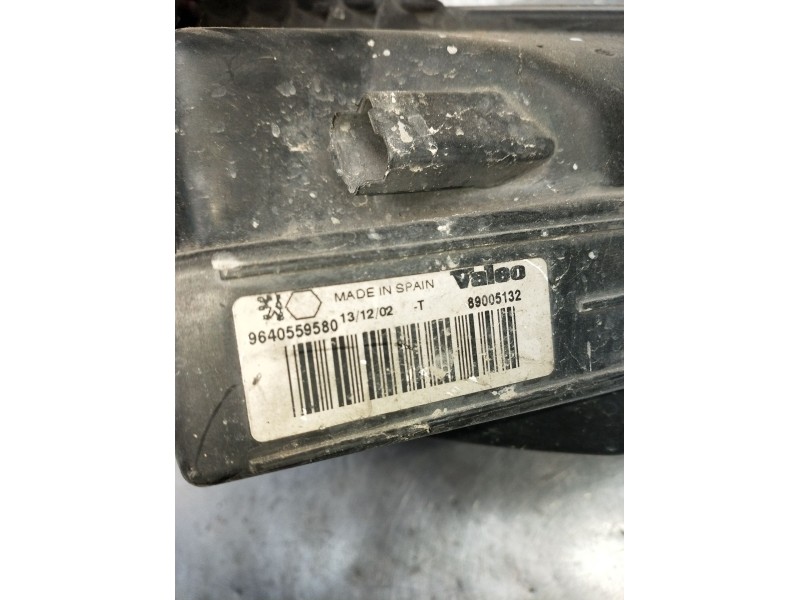 Recambio de faro izquierdo para peugeot 206 hatchback (2a/c) 1.9 d referencia OEM IAM 9640559580 89005132 1998