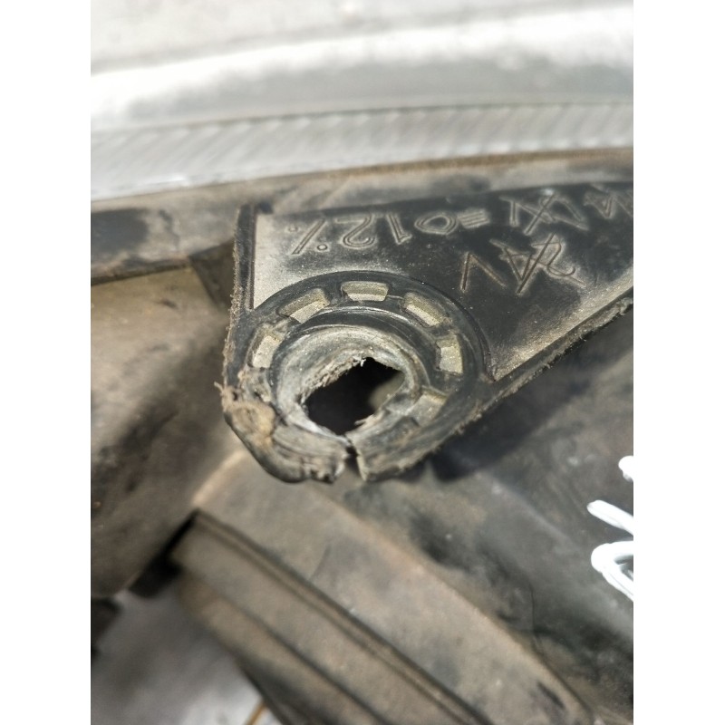 Recambio de faro izquierdo para peugeot 206 hatchback (2a/c) 1.9 d referencia OEM IAM 9640559580 89005132 1998
