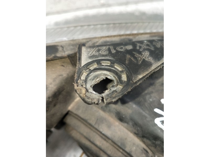 Recambio de faro izquierdo para peugeot 206 hatchback (2a/c) 1.9 d referencia OEM IAM 9640559580 89005132 1998