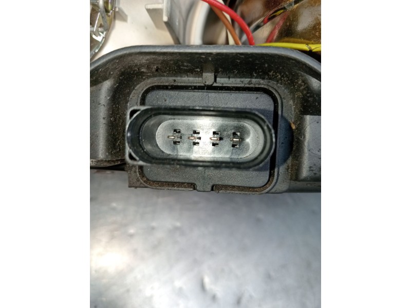 Recambio de faro derecho para audi a3 (8l1) 1.6 referencia OEM IAM   